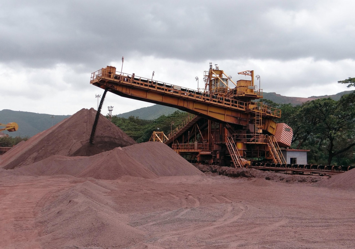 mining operations heavy equipment