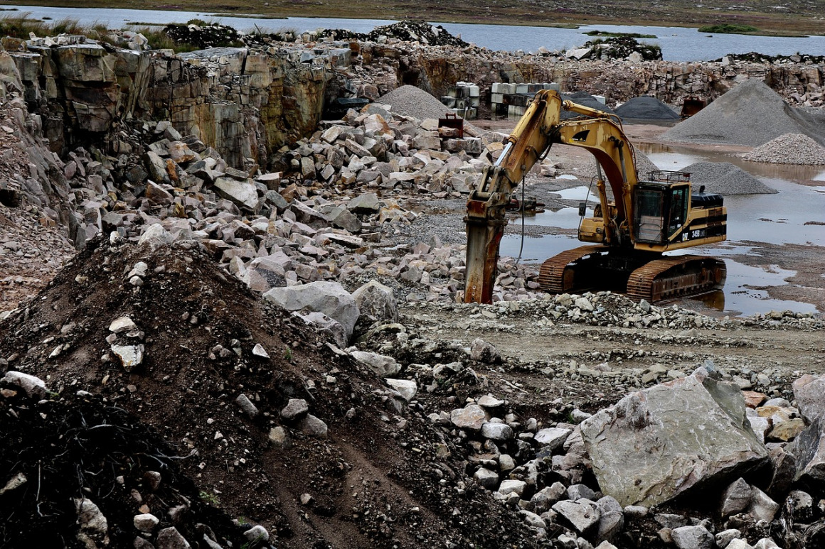 mining engineering construction
